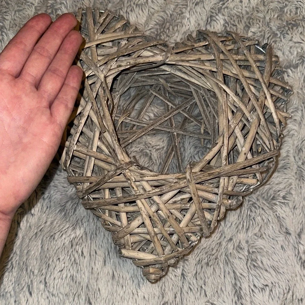 Rustic Wicker Heart Shaped Basket Gray Weathered Farmhouse Decor Wall Hanging
